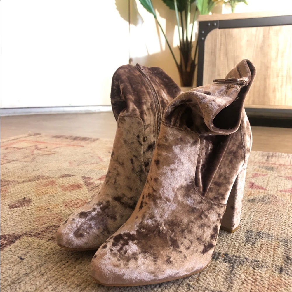 Size 10 velvet booties